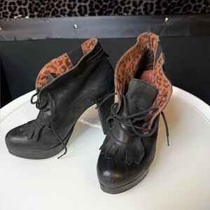 Sixty Seven Stylish Black Leather Women's Shoes Made in Spain